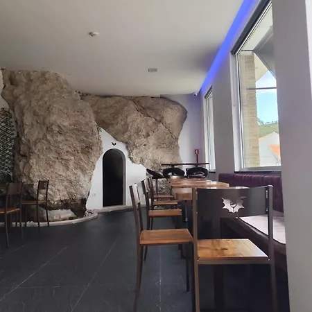 Olhos D' Agua מלון