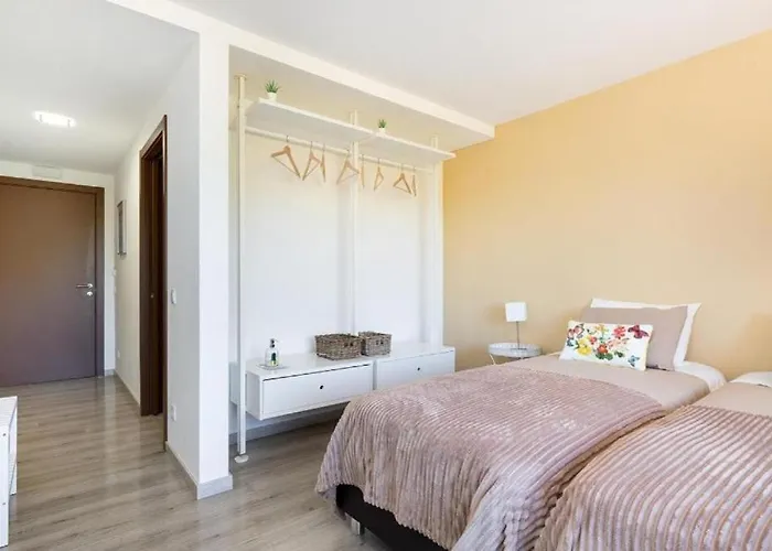 Olhos D' Agua فندق