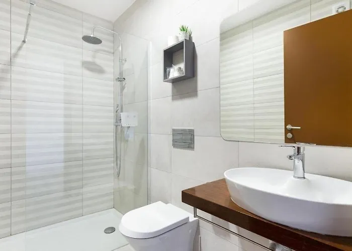 Olhos D' Agua Hotel *