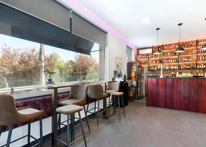 Olhos D' Agua فندق الكانينا